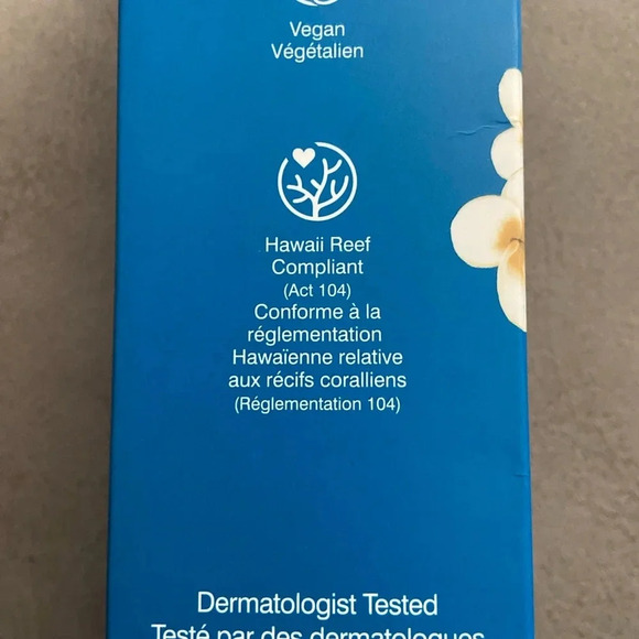 New COOLA Piña Colada Body Sunscreen - Picture 4 of 8